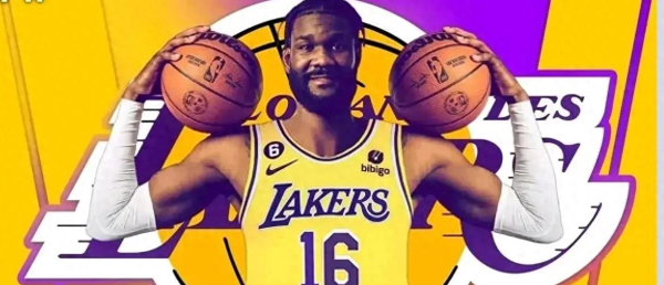 Ayton gia nhập Lakers, giống n