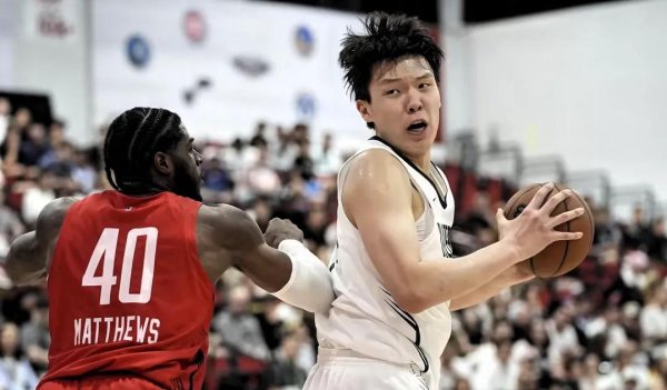 Yang Hansen có đầu ra toàn d